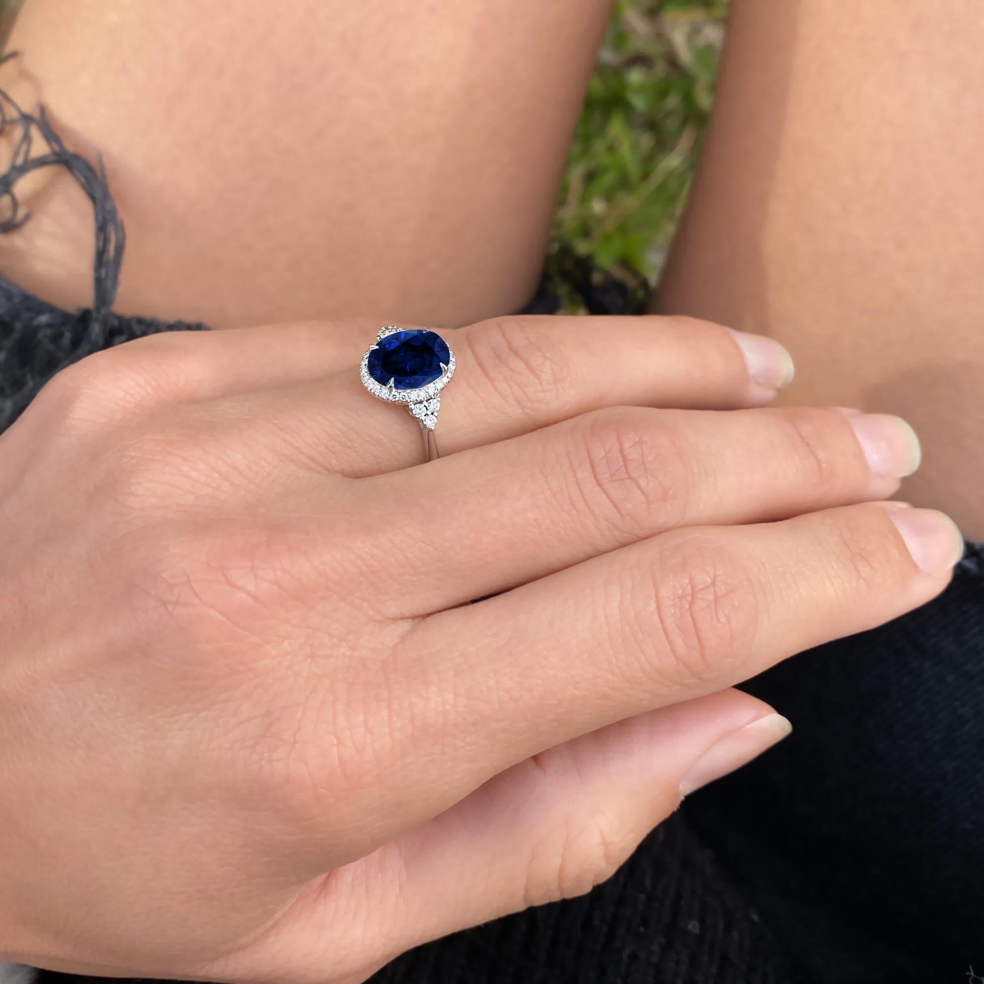 Oval Cut Halo Blue Sapphire Engagement Ring