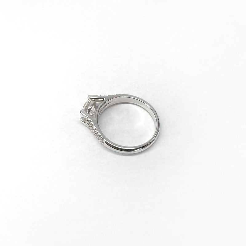 1.50 Carat Round Shape Split Shank Blue Sapphire Engagement Ring
