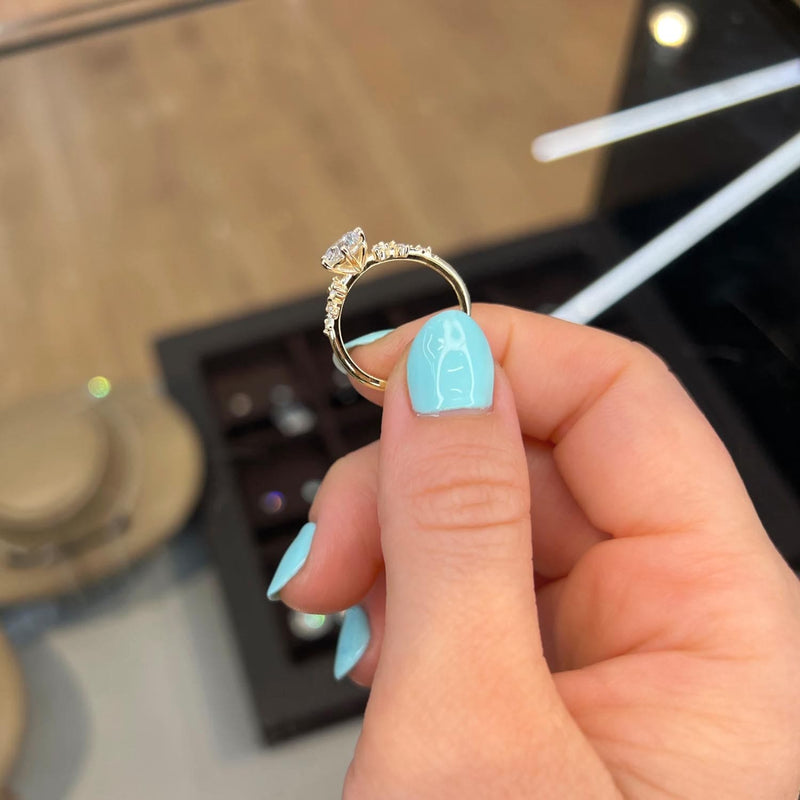1.40 Carat Round Shape Snowdrift Blue Sapphire Engagement Ring