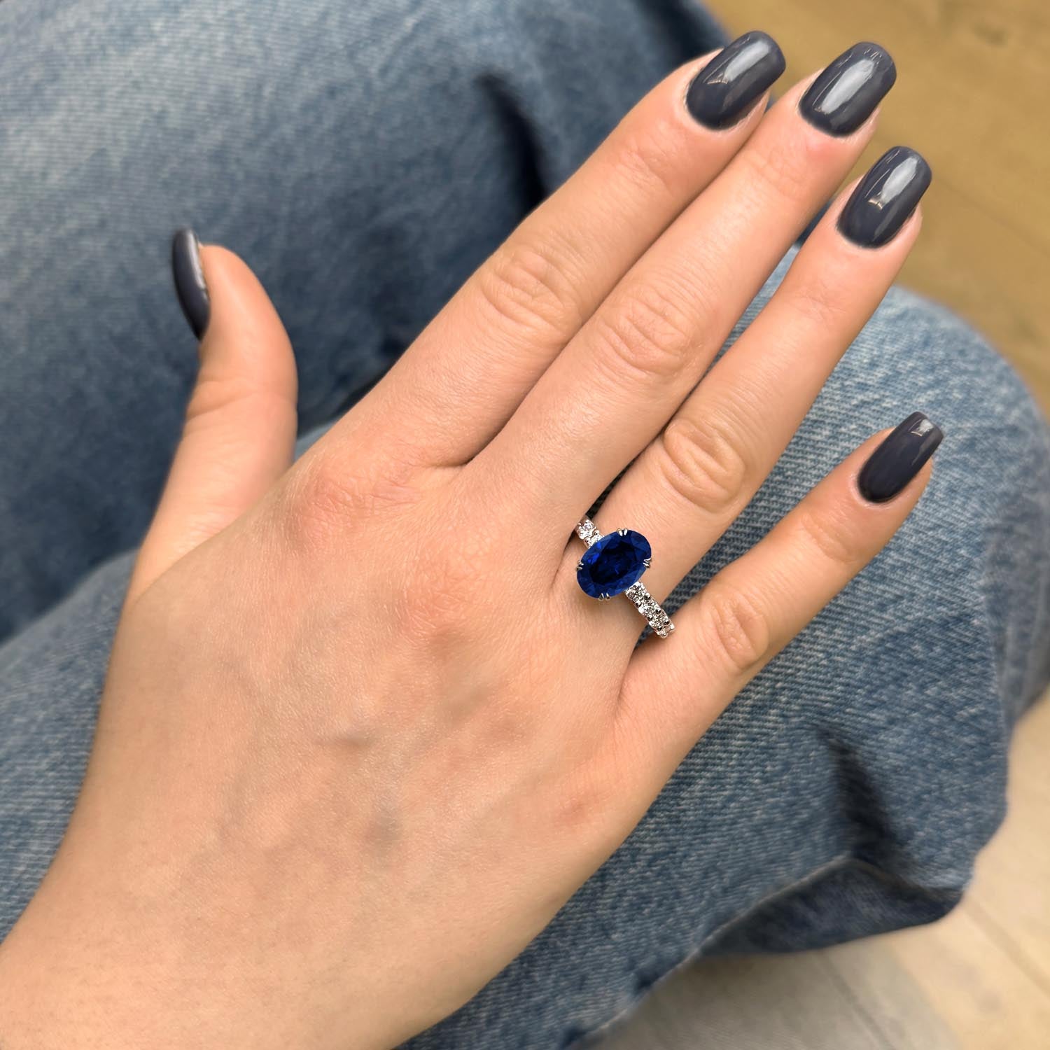 Oval Cut Shared Prong Blue Sapphire Engagement Ring