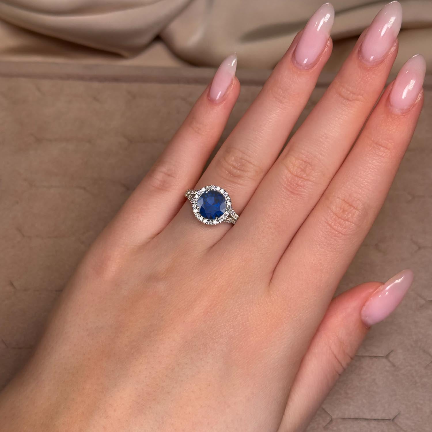 Round Cut Halo Blue Sapphire Engagement Ring