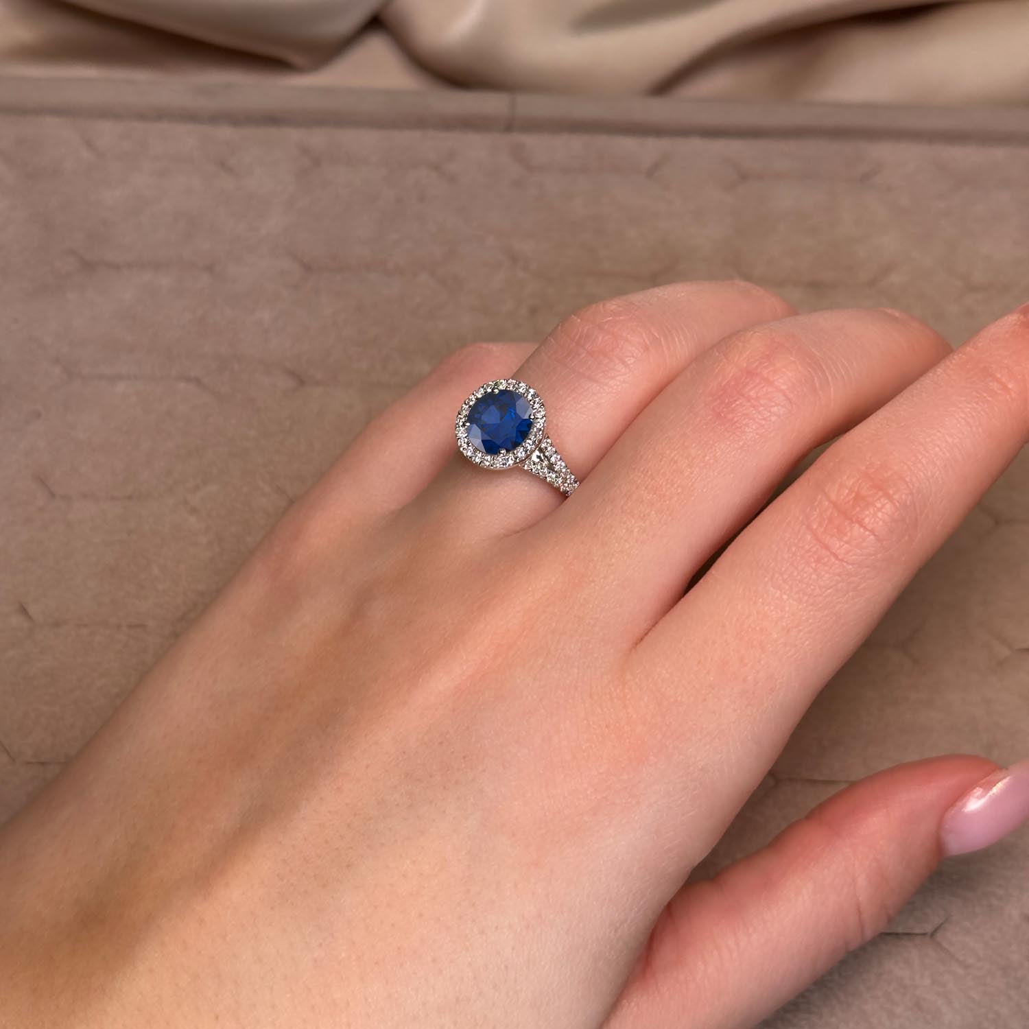 Round Cut Halo Blue Sapphire Engagement Ring