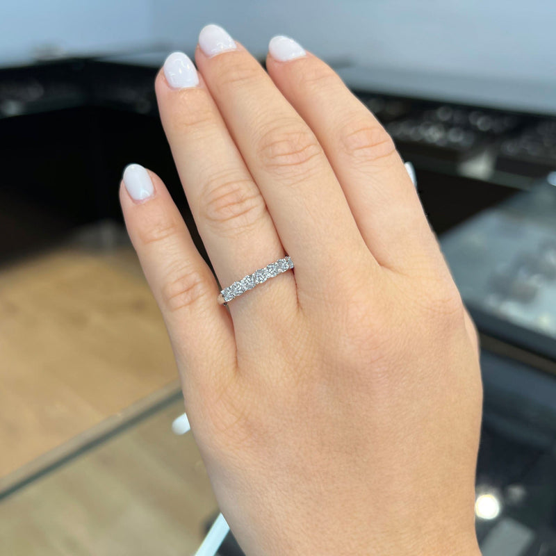 Round Cut Lab Grown Diamond Wedding Ring